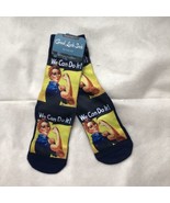 Women&#39;s crew socks Rosie the Riveter We Can Do It yellow blue NWT - $188.64 MXN