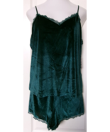 INC Green Velour Camisole and shorts with lace trim Size XXLarge - $271.32 MXN