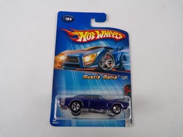 Van / Sports Car / Hot Wheels Muscle 15 Dodge Challenger Muscle Mania #H6 - £7.97 GBP