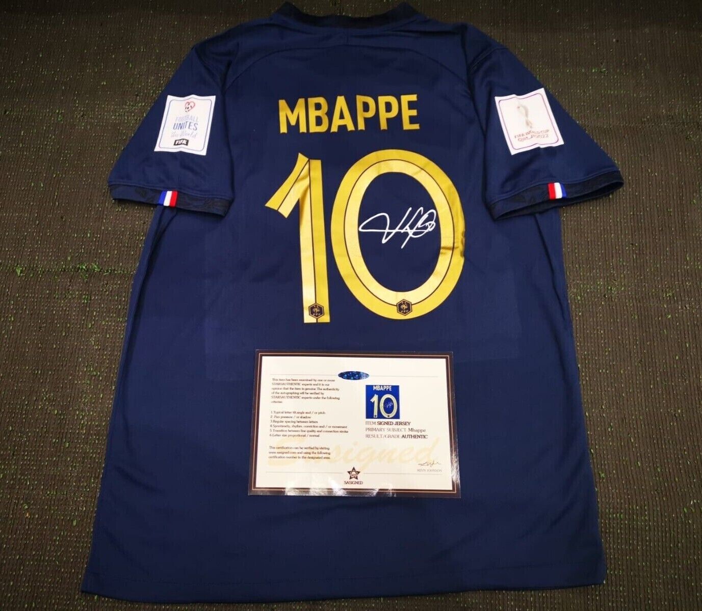 France World Cup Mbappe 10 2022 SIGNED Shirt/Jersey (Kylian Mbappe) + COA