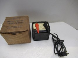 LIONEL POST-WAR 1033 90 WATT TRANSFORMER EXC. WORKS FINE  NEW WIRE- BXD- S7 - $61.70