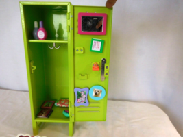 American Girl green Metal School Locker Set Retired With Lock + Accessories - £16.49 GBP