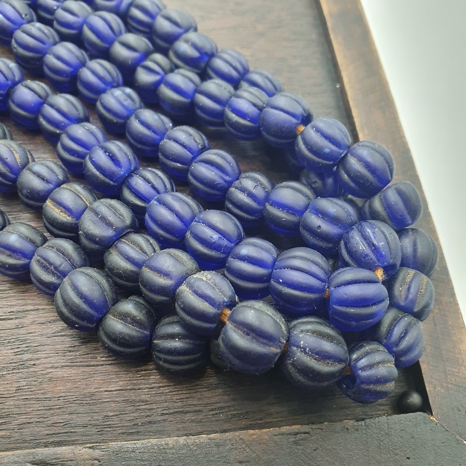BELLE PLAGE DE PERLES ANCIENNES AFRICAINES bleu cobalt vintage Item image 13