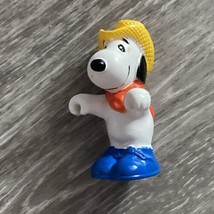 3&quot; Vintage Snoopy Dog Peanuts Yellow Cowboy Farmer Hat 1966 United Feat ... - £3.11 GBP
