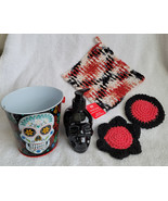 Halloween Black Skull Dishcloth and Scrubby Pair Gift Set - $34.30 CAD