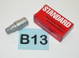 NEW SMP Standard Motor Products V-157 V157  PCV Valve - $9.85