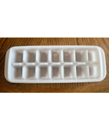 Tupperware Ice Cube Tray Vintage White 14 Slot (1) Single - $311.81 MXN