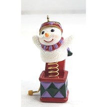 Hallmark Keepsake Snowy Surprise 1999 Miniature Membership Ornament VINTAGE - $254.24 MXN