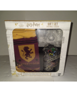 Harry Potter Gift Set 12 OZ Mug, Socks, Keychain Culture Fly - $241.07 MXN