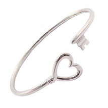 Authenticity Guarantee 
Authentic! Tiffany &amp; Co 18k White Gold Heart Key Wire... - £1,179.05 GBP