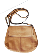 Vince Camuto Hilry Leather Crossbody Toffee Handbag Fold Over Snap Magnetic - $579.09 MXN