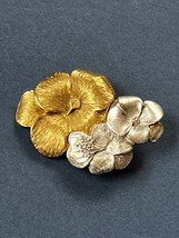 Vintage Silver &amp; Goldtone Pansy Flower Brooch Pin – 1.75 x 1 and 1/8th’s inches - £10.52 GBP