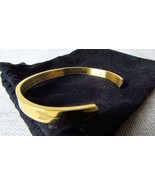 Gold coloured bracelet with mother quote inside. - $224.09 MXN