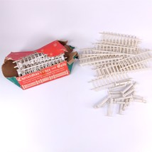 ✅ Misc Lot Plasticville &amp; Other White Fence and Posts Box Train Layout P... - £19.46 GBP
