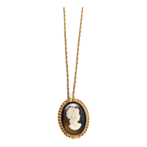 Paradise Vtg Jewelry Root Beer Cameo Gold Tone Brooch Pin Pendant 24in N... - $470.20 MXN