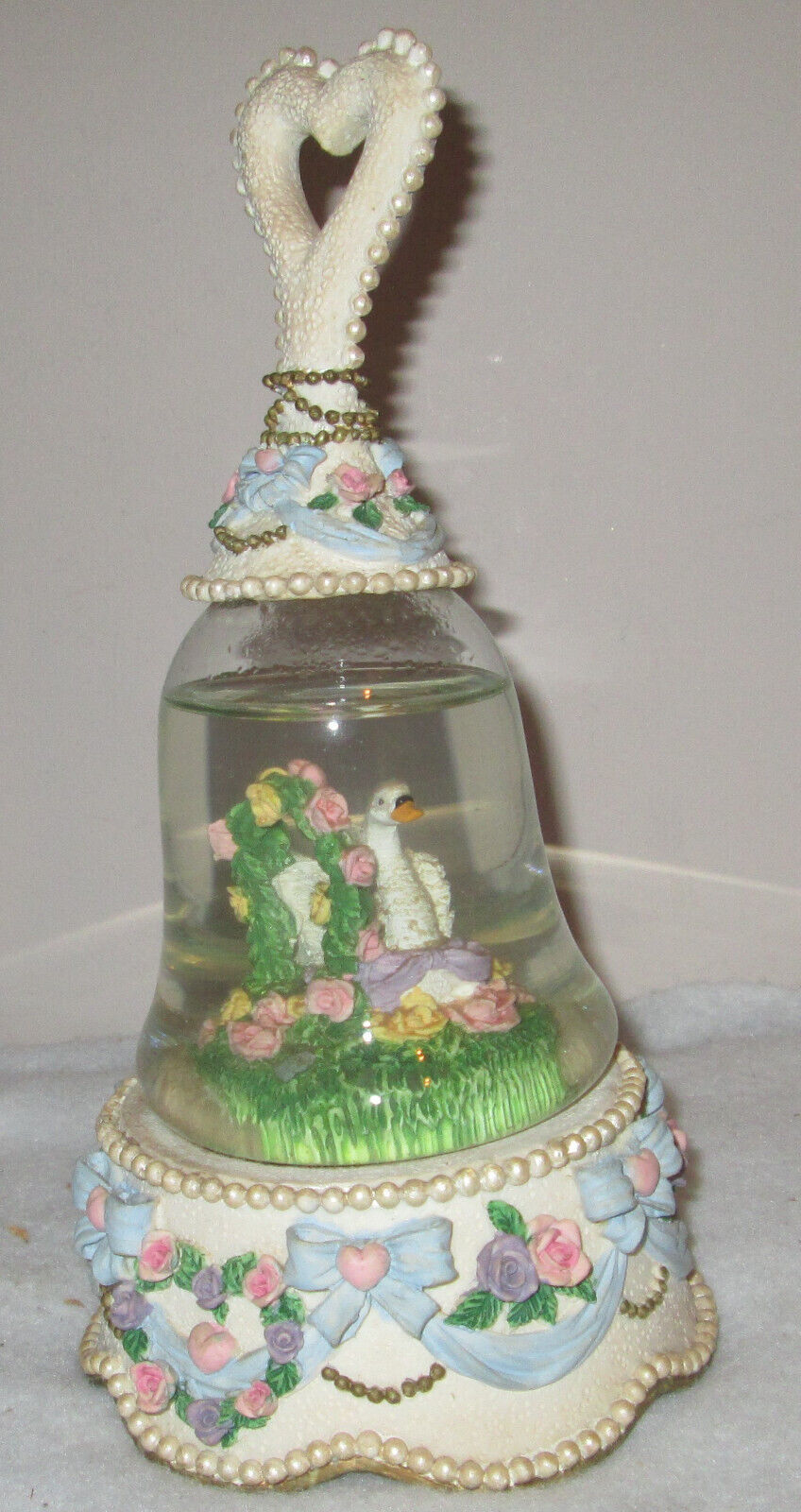 Primary image for wIND UP Music Box Swan Snow Globe Roses Heart on top