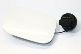 2005-2012 ACURA RL EXTERIOR FUEL GAS DOOR LID WITH GAS CAP P2528 image 3