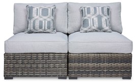 Harbor Court - Armless Chair - $5,969.18 MXN