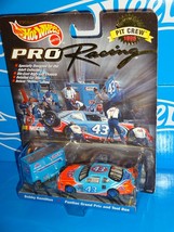 Hot Wheels Pro Racing 1998 Pit Crew B Hamilton #43 STP Grand Prix &amp; Pit Box - £6.25 GBP