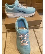 ALTRA Women&#39;s SIZE 12 OLYMPUS AL0A82CR Via Road Running Shoe - $2,319.97 MXN