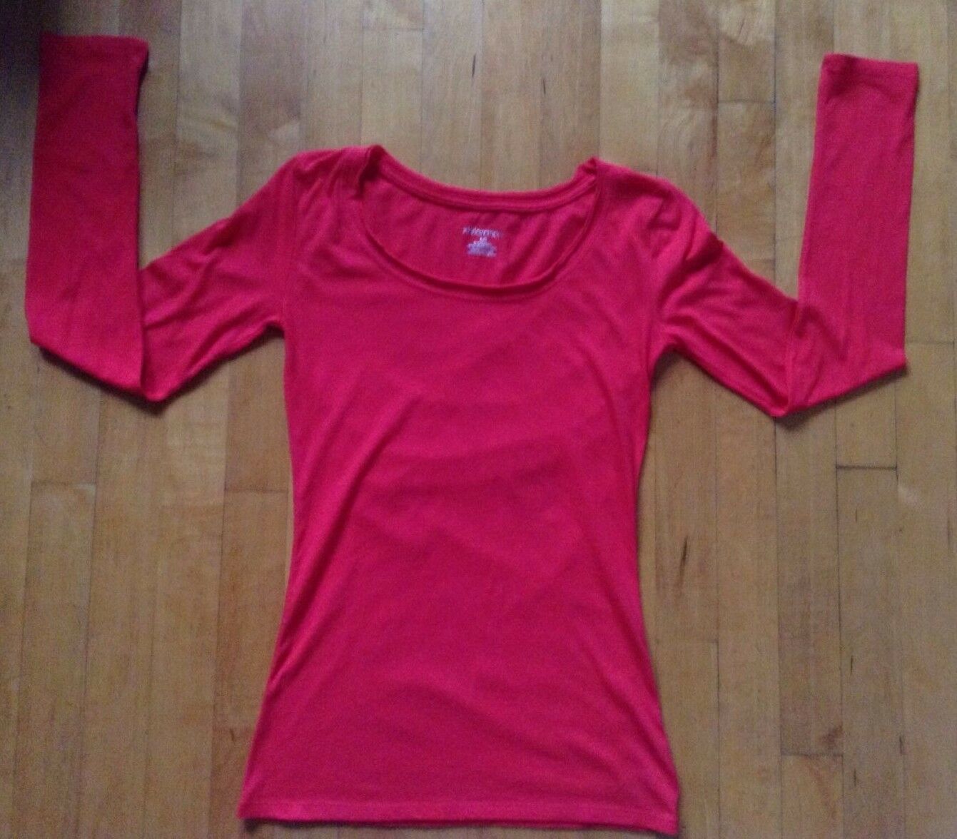 Xhilaration Girls Long Sleeve Red T - Shirt Size Small - $6.92
