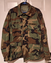 Vtg 80&#39;s Combat Coat Jacket Mens Sz Large Regular Woodland Camouflage - £16.79 GBP