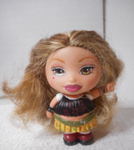 2004 Mattel Shorties Pop Bods Boutique Nia Doll Yellow Outfit G4865 Loos... - $7.33