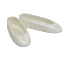 Vintage 1990&#39;s Mattel Barbie / Skipper All White Flat SLIP-ON Plastic Shoes - £15.18 GBP