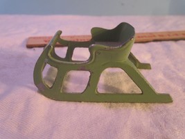 VINTAGE SLEIGH SLED DIECAST GREEN  3&quot; HAULER  PAINTED METAL - £14.34 GBP