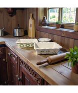 Nantucket Holiday Stoneware Baking Dish Set of 2 Scalloped Rim Wreath/Holly - $33.66