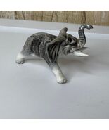 Vintage Gray Ceramic Elephant Figurine Japan Trunk Up Lucky Decor Collec... - €15,46 EUR Vintage Gray Ceramic Elephant Figurine Japan Trunk Up Lucky Decor Collec... - €15,46 EUR