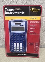Texas Instruments 30XIIS/TBL/1L1/AX Scientific Calculator New Sealed - €18,95 EUR