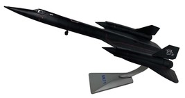 SR-71 SR-71A Blackbird &quot;Shark&quot; 17960 Tail - USAF  1/72 Scale Diecast Model - £116.80 GBP