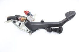 97-04 PORCHE BOXSTER CLUTCH PEDAL PAD & SENSOR U0272 image 2