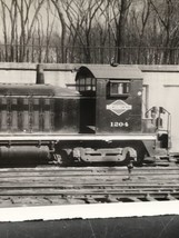 Illinois Central Railroad IC #1204 SW-7 Electromotive Train B&amp;W Photo Chicago IL - £7.43 GBP
