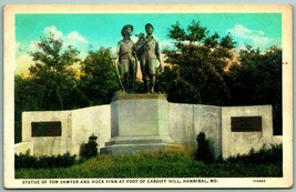 Tom Sawyer and Huck Finn Statue Hannibal  Missouri MO UNP WB Postcard H2 - $2.92