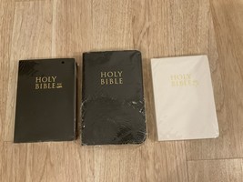 New Set Of 3 Holy Bible Kjv Niv Black White - £16.91 GBP