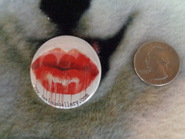 Jealous Gallery London Lips Pinback Button 1  1/2&quot; - £3.15 GBP