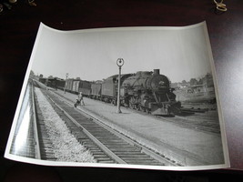 Vintage Train Photograph Chicago Lehigh Vall Locomotive - £13.91 GBP