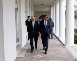 President Barack Obama on White House Colonnade with VP Joe Biden Photo ... - £6.90 GBP+
