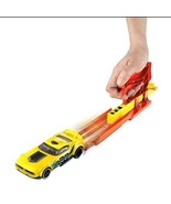 Hot Wheels Pocket Launcher with Car for Ages 4+, Race Anywhere - $294.70 MXN