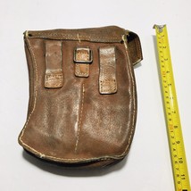 VINTAGE WW2 LEATHER POUCH WITH 4 COMPARTMENTS W/BELT LOOPS WEATHERED RARE - £37.12 GBP