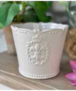 Embossed White Fleur De Lis Pot - Large - €25,92 EUR