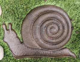 Cast Iron Rustic Textured Mollusk Snail Garden Stepping Stone Pave Foot Step - £31.44 GBP