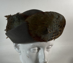 Vintage Leslie James Robinson Of California 22 1/2 Feather Turbin Hat - £23.67 GBP