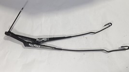Pair of Front Wiper Arms OEM 2001 Volkswagen Eurovan - $792.43 MXN