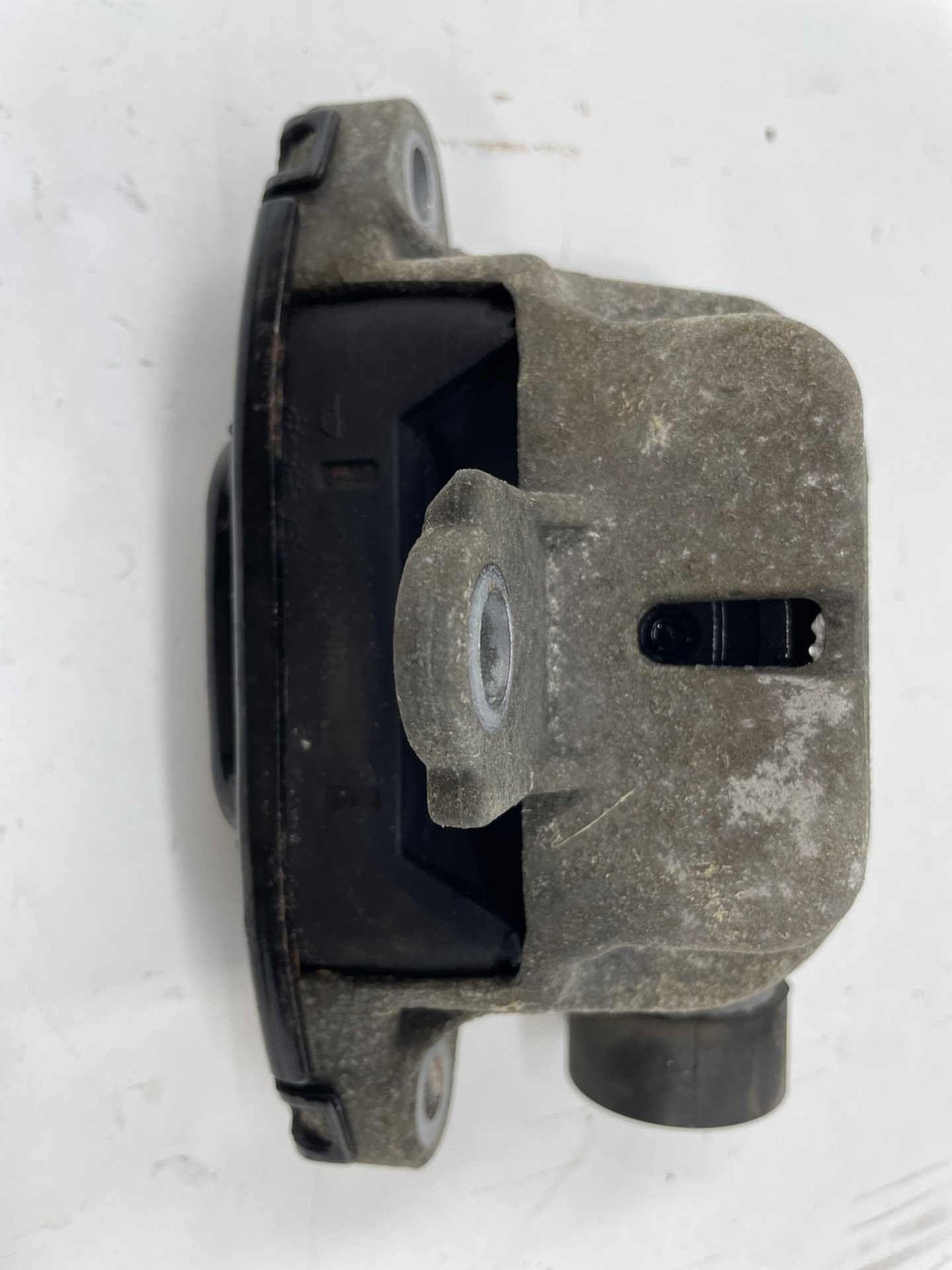 2012-2020 Chevrolet Sonic Right Passenger Side Engine Mount RH OEM Item image 4