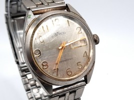 Vintage Mens Marcel Watch Running Fast Silver Tone Day/Date Dial - $45.00