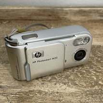 HP PhotoSmart M22 Digital Camera - Silver - £54.93 GBP