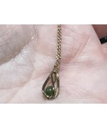 Vintage Krementz Caged Green Stone Pendant Gold Filled 16” Chain Necklac... - $531.20 MXN